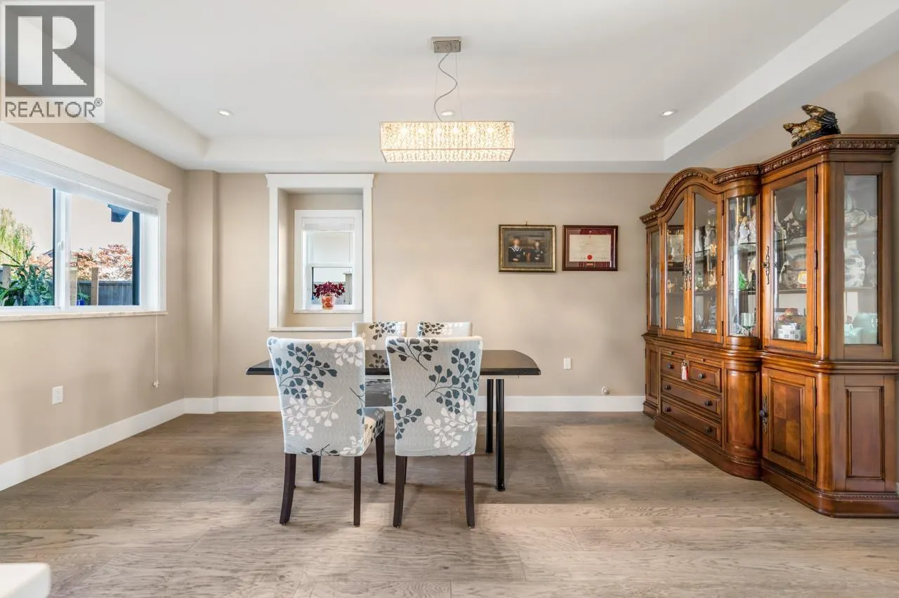 4591 TRIMARAN DRIVE