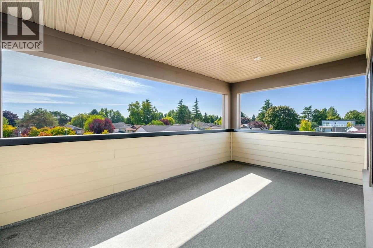4591 TRIMARAN DRIVE