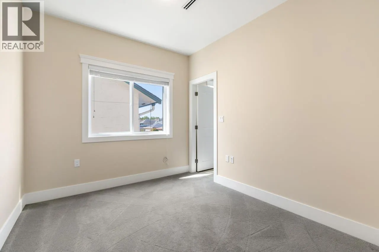 4591 TRIMARAN DRIVE