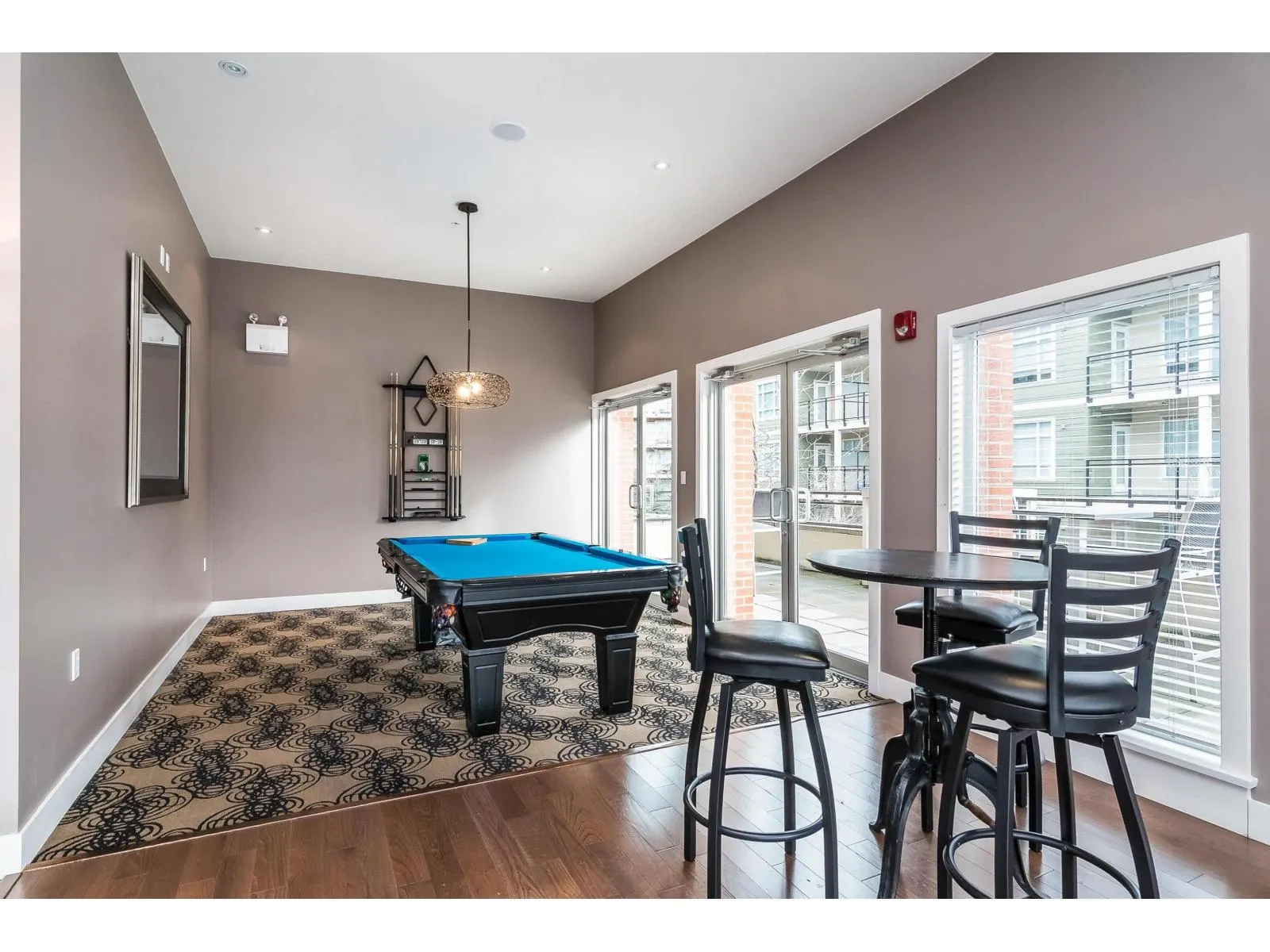 F204 20211 66 AVENUE
