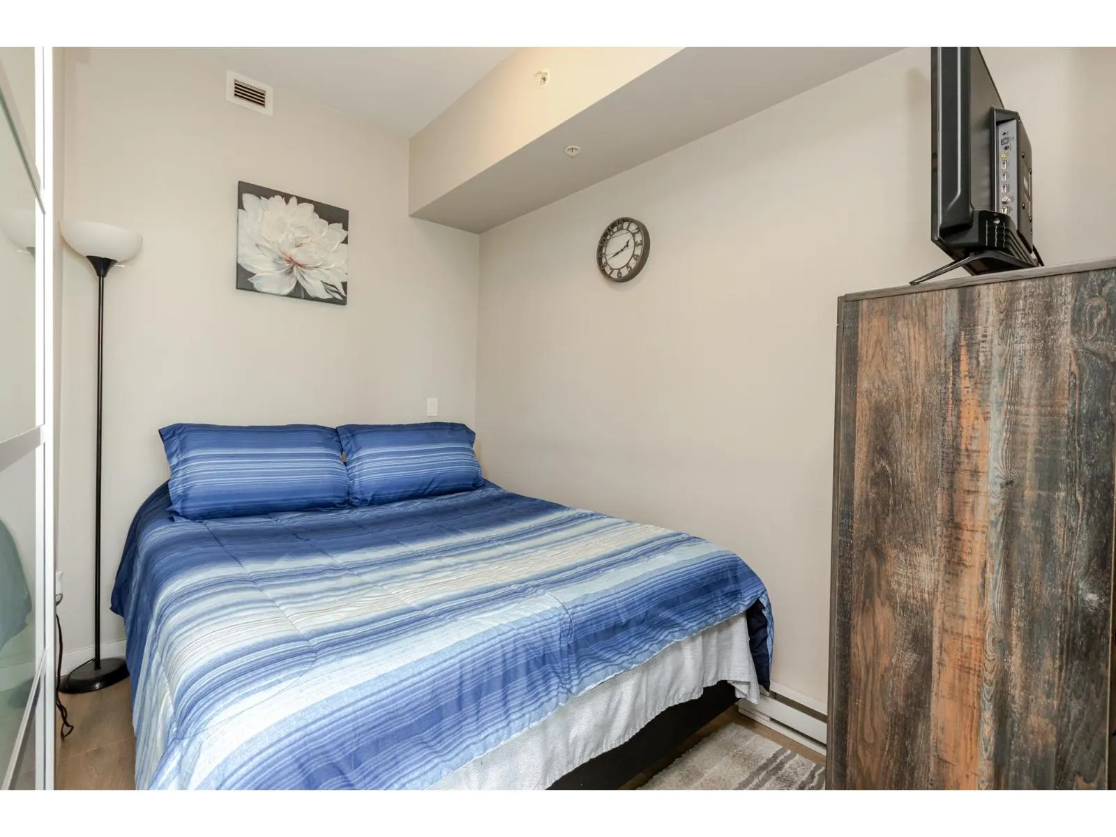 F204 20211 66 AVENUE