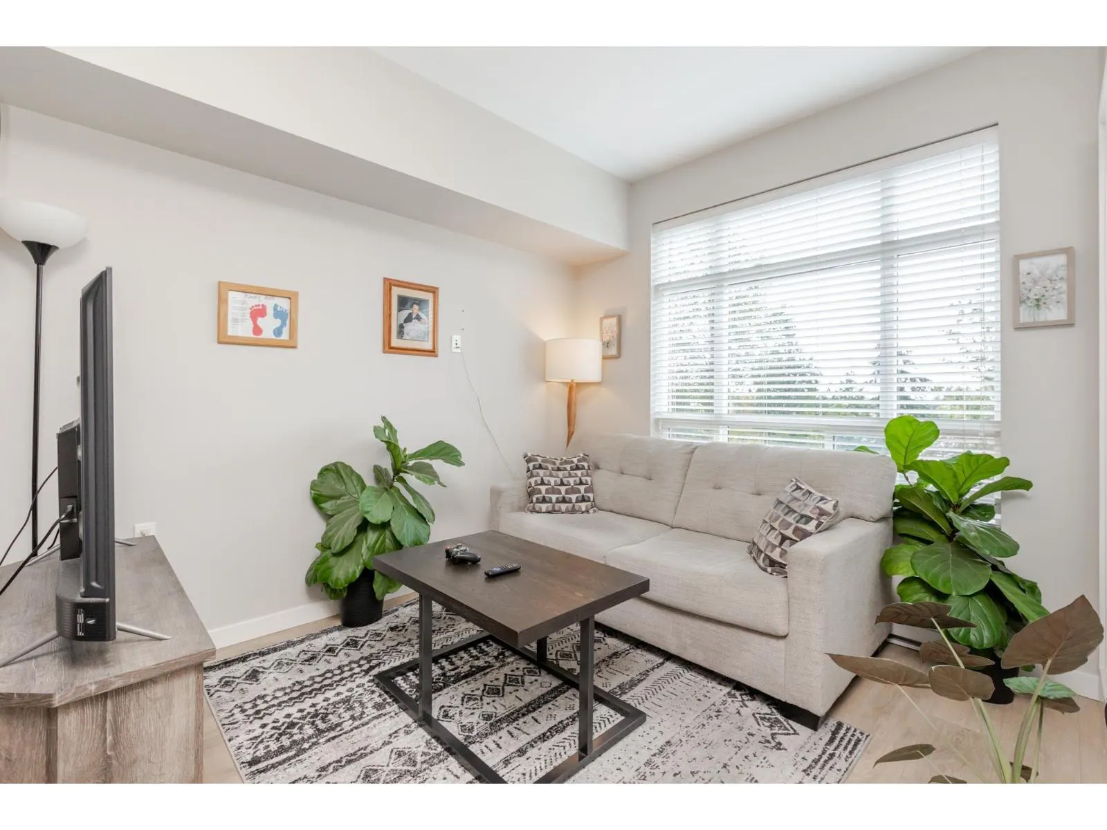 F204 20211 66 AVENUE