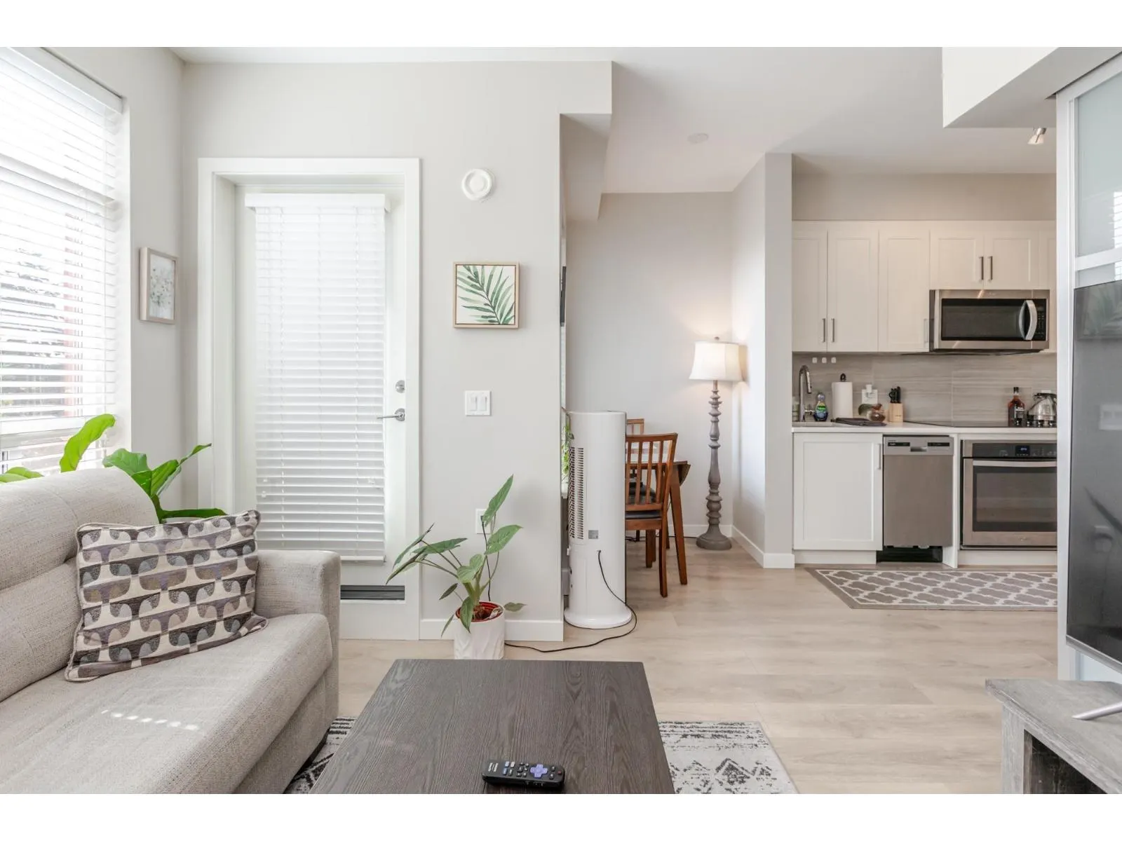 F204 20211 66 AVENUE