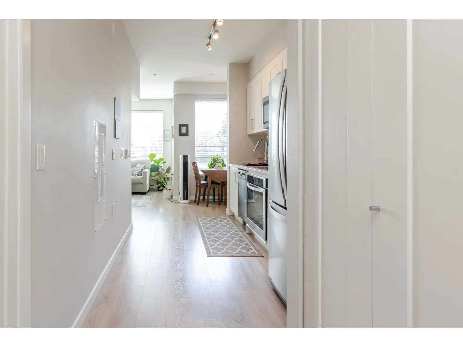 F204 20211 66 AVENUE