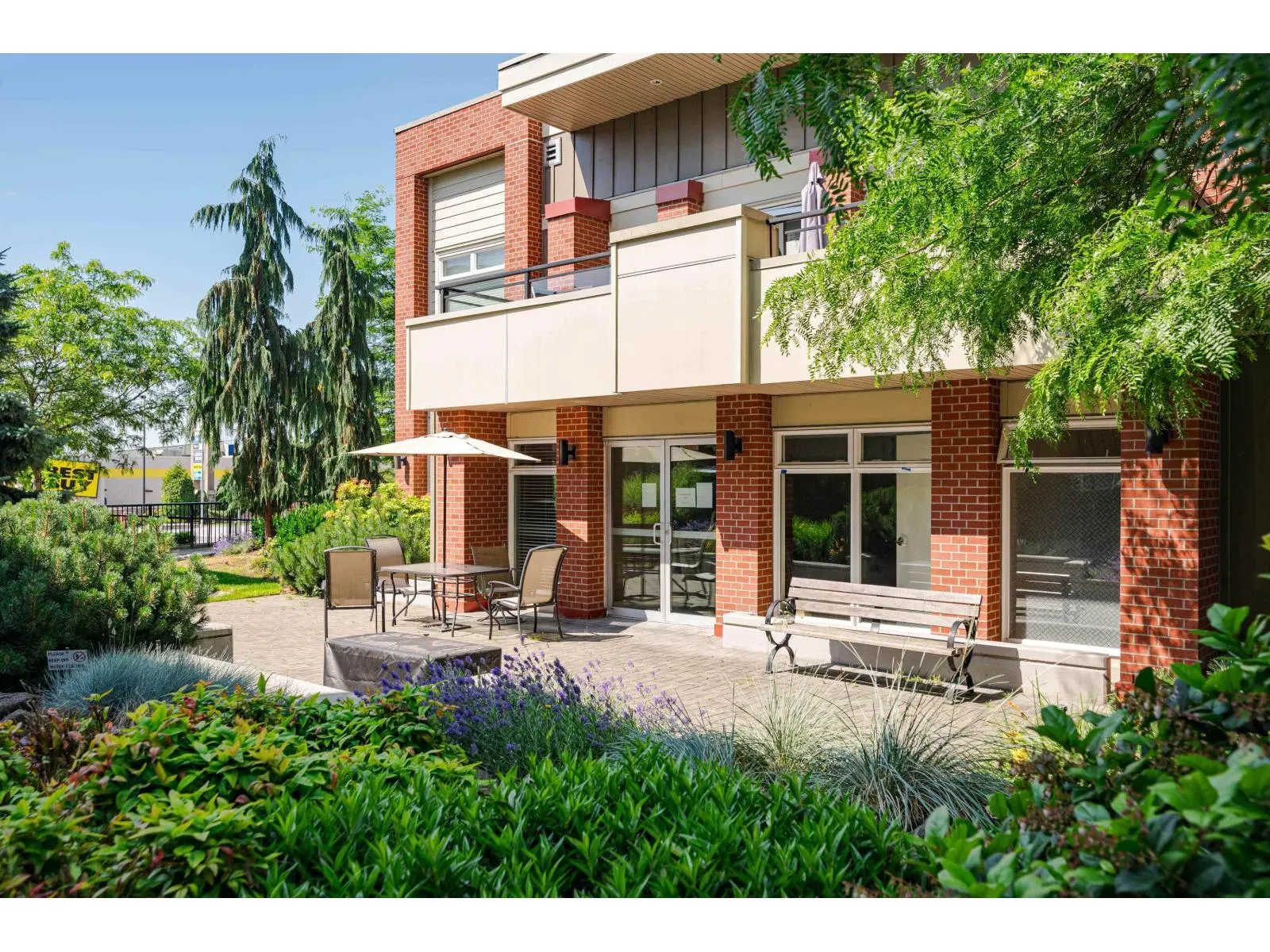 F204 20211 66 AVENUE