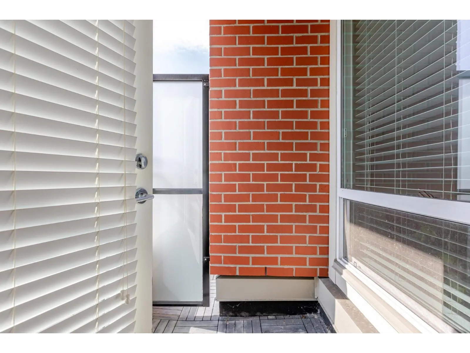 F204 20211 66 AVENUE