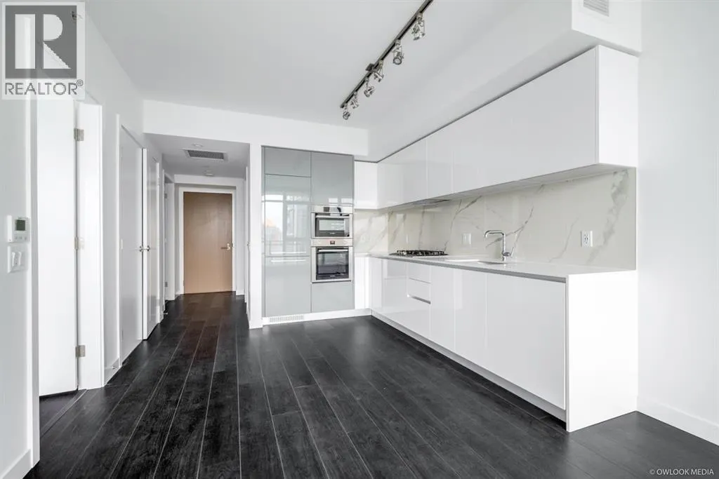 2103 2085 SKYLINE COURT