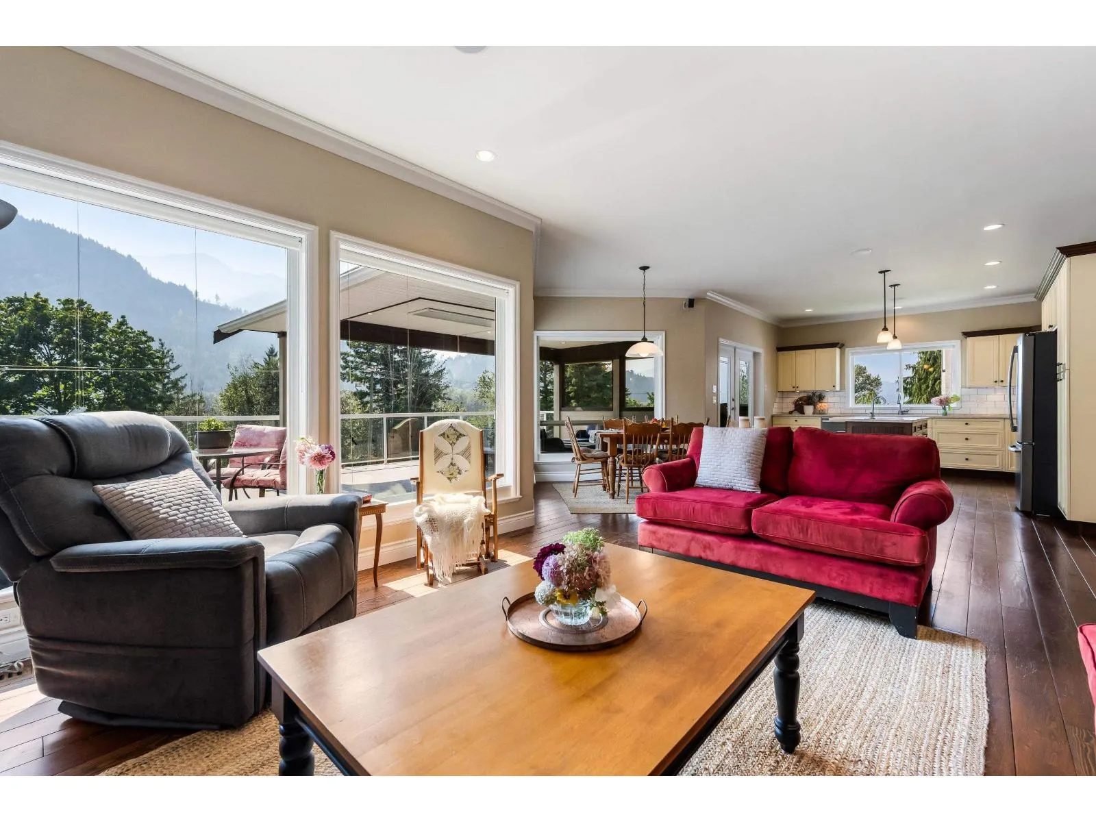 4360 ESTATE DRIVE|Chilliwack River Valley