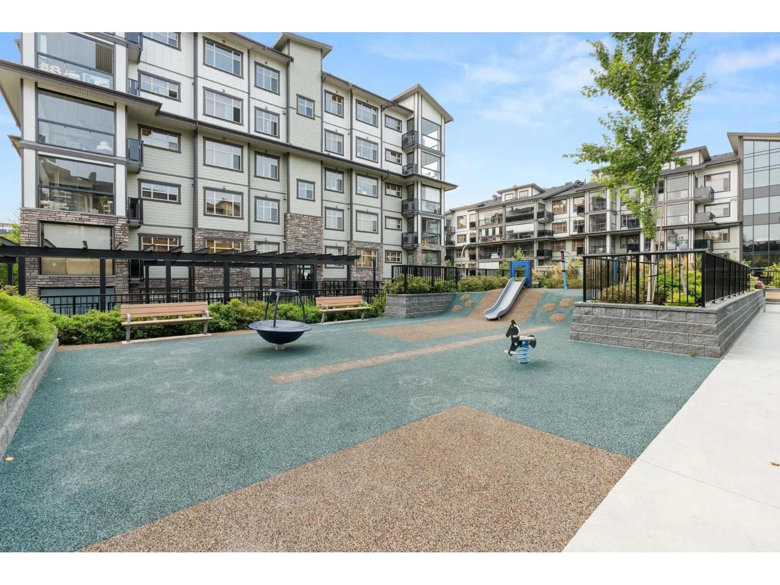 210 20376 86 AVENUE