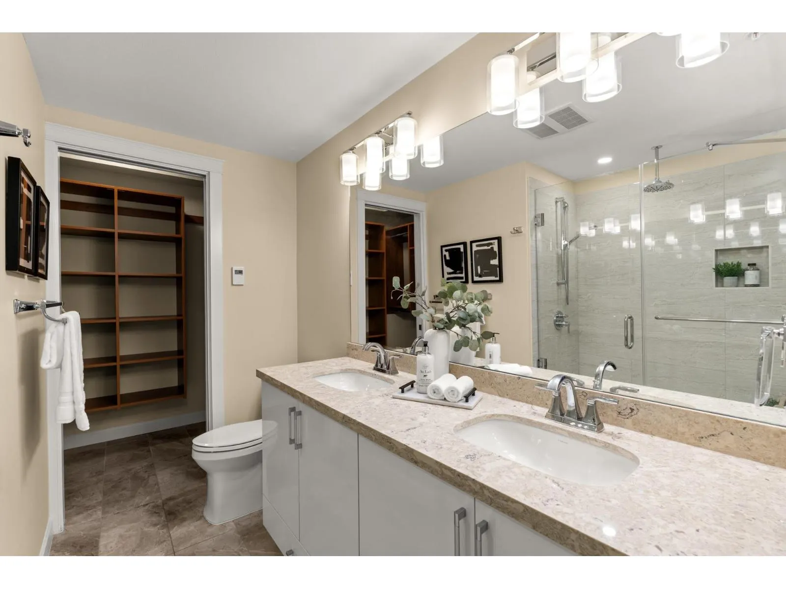 210 20376 86 AVENUE