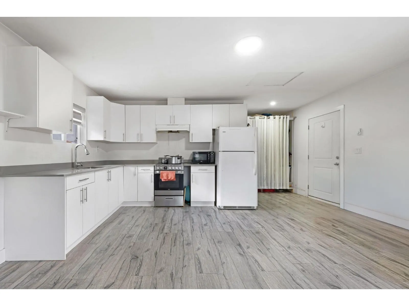 13090 72 AVENUE