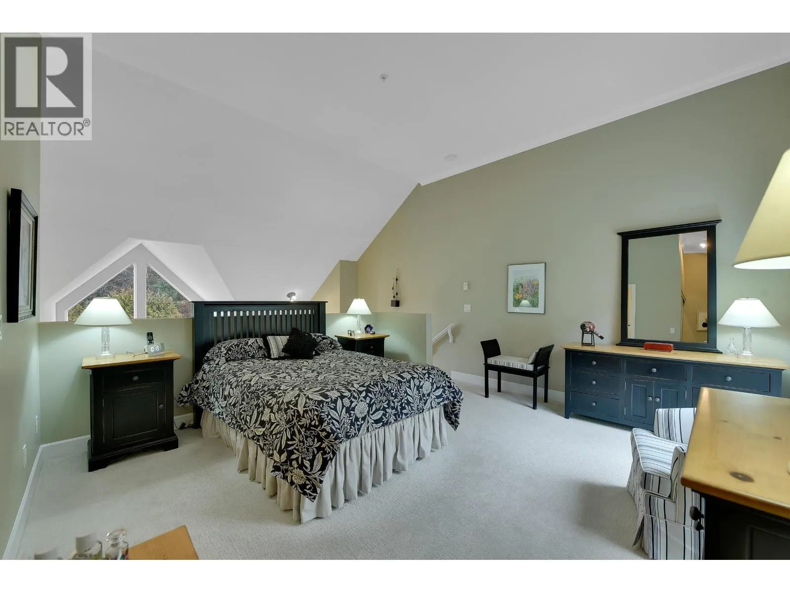 319 1120 TSATSU SHORES DRIVE
