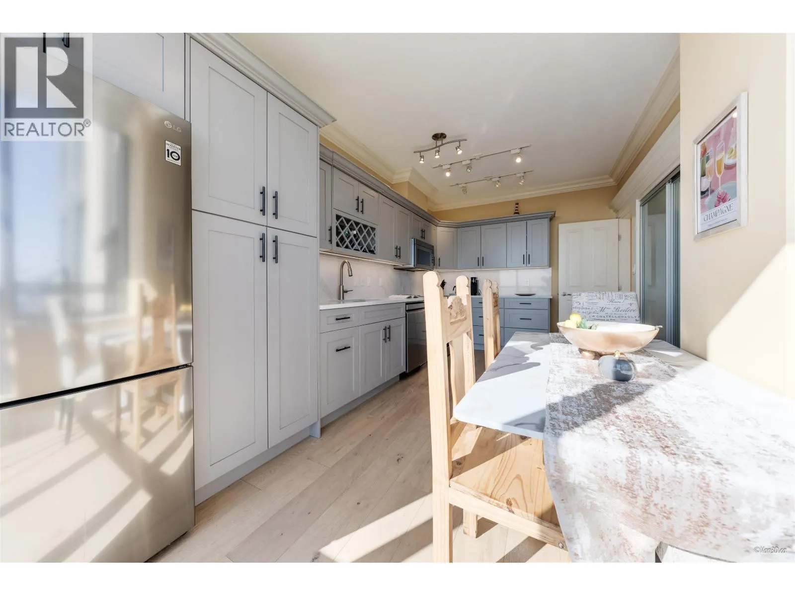 3003 6837 STATION HILL DRIVE