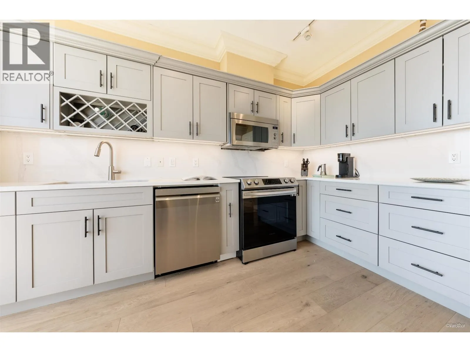 3003 6837 STATION HILL DRIVE