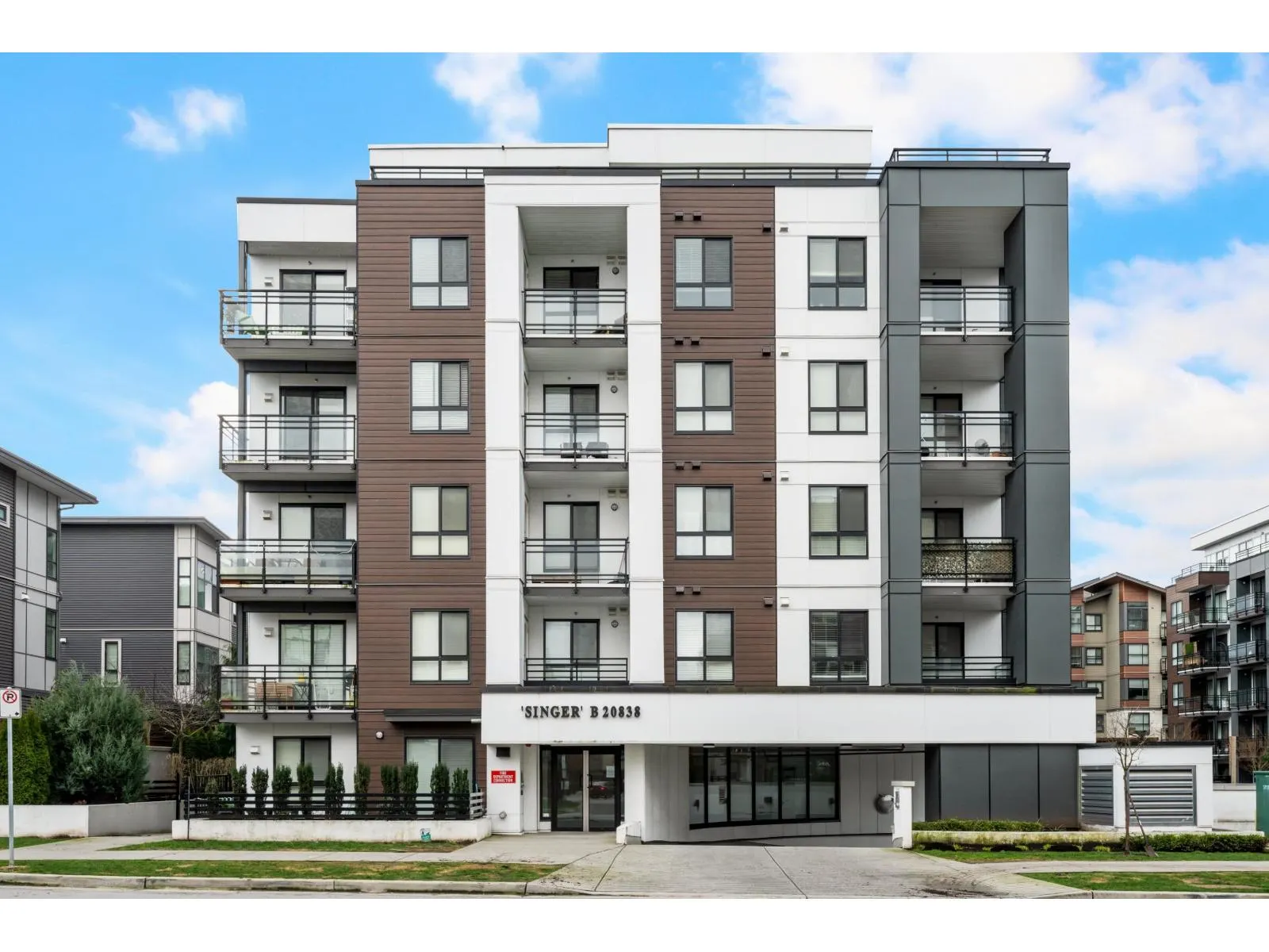 B308 20838 78B AVENUE