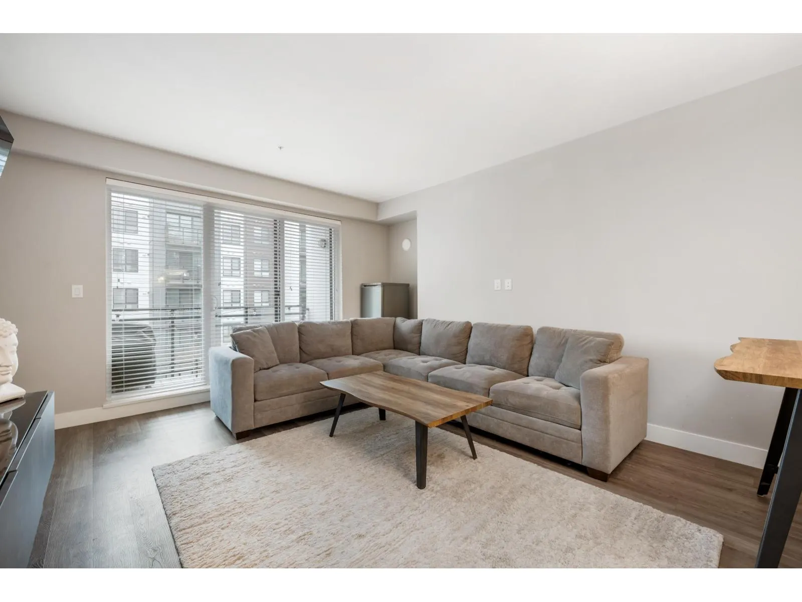B308 20838 78B AVENUE