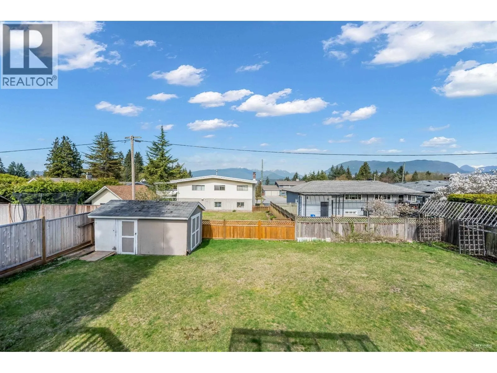 818 SEYMOUR DRIVE