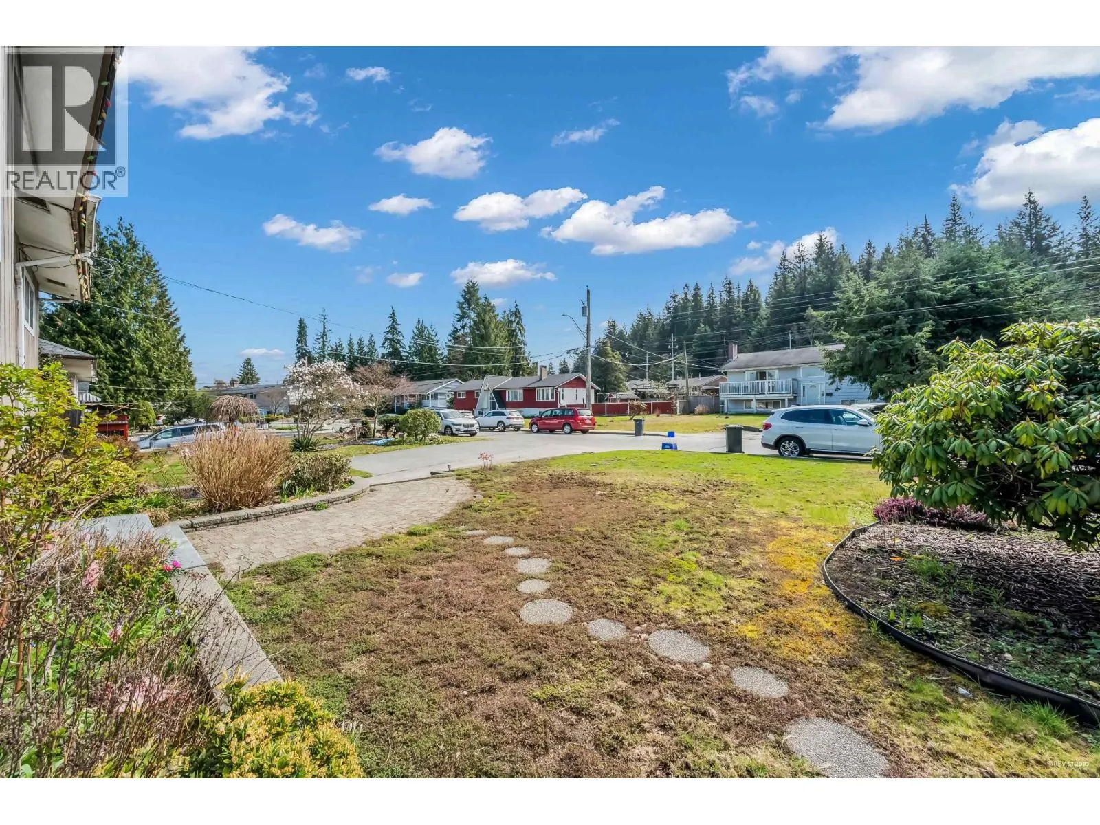 818 SEYMOUR DRIVE