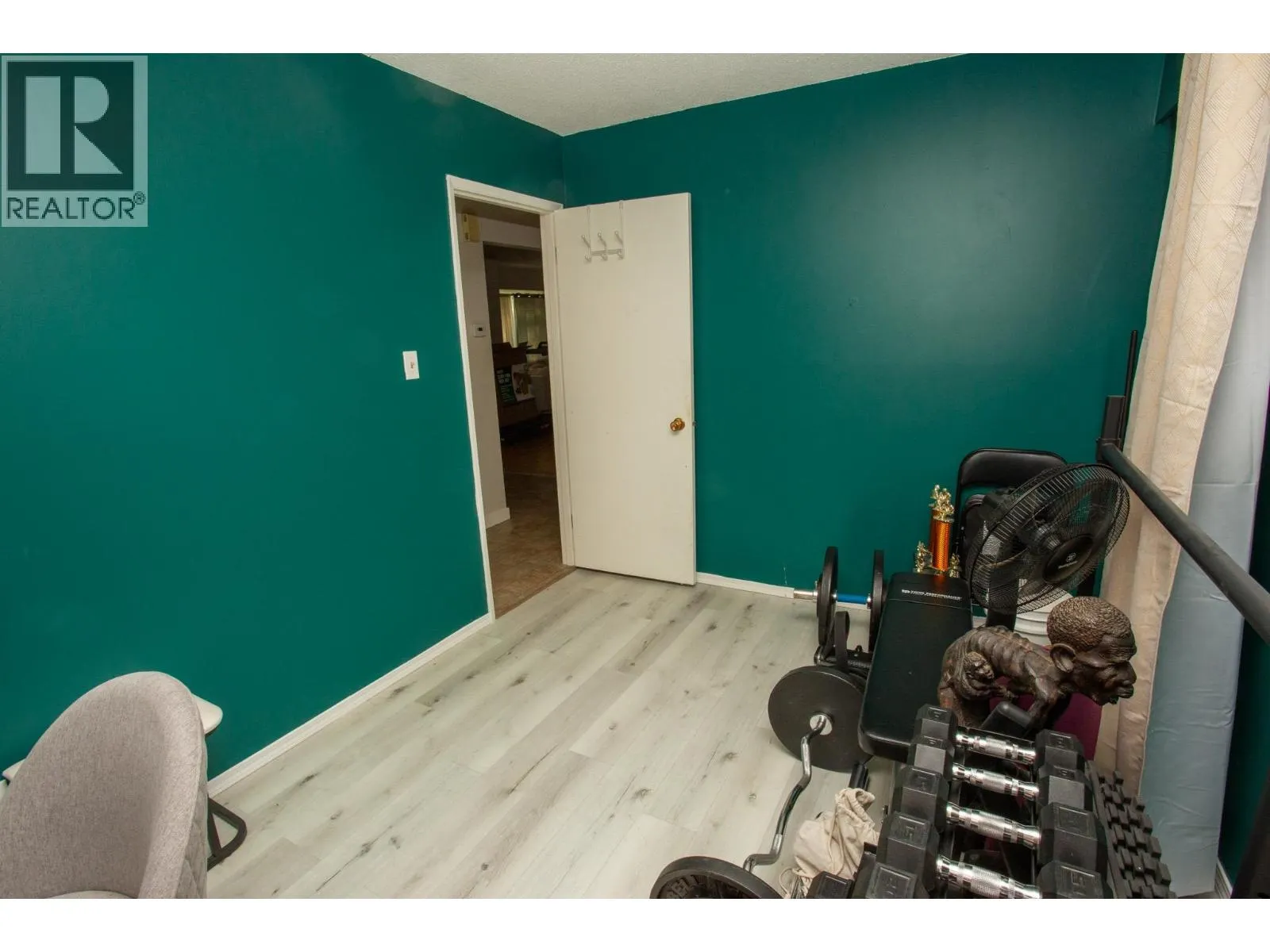 2670 VANIER DRIVE