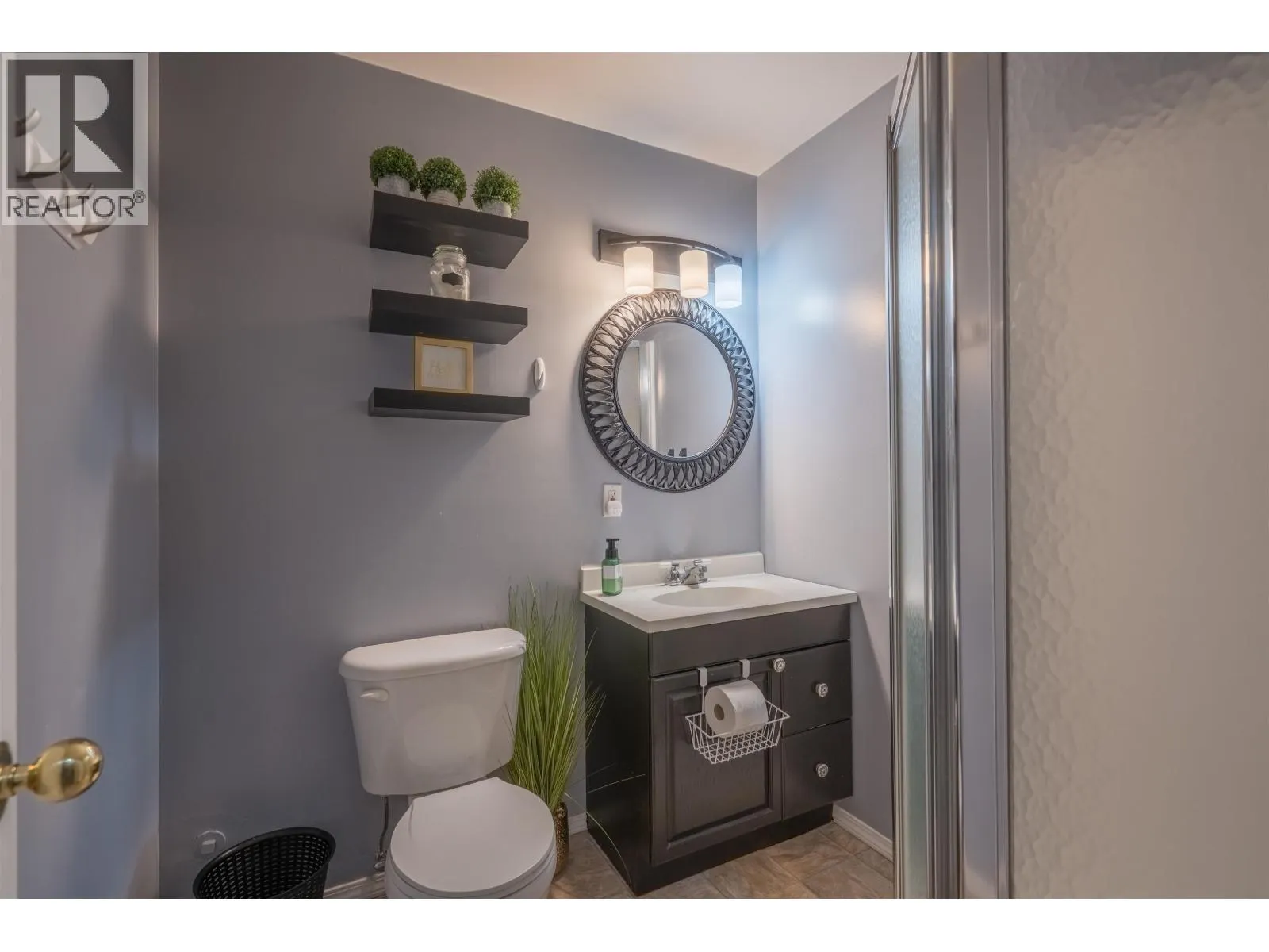 6689 WESTMOUNT CRESCENT