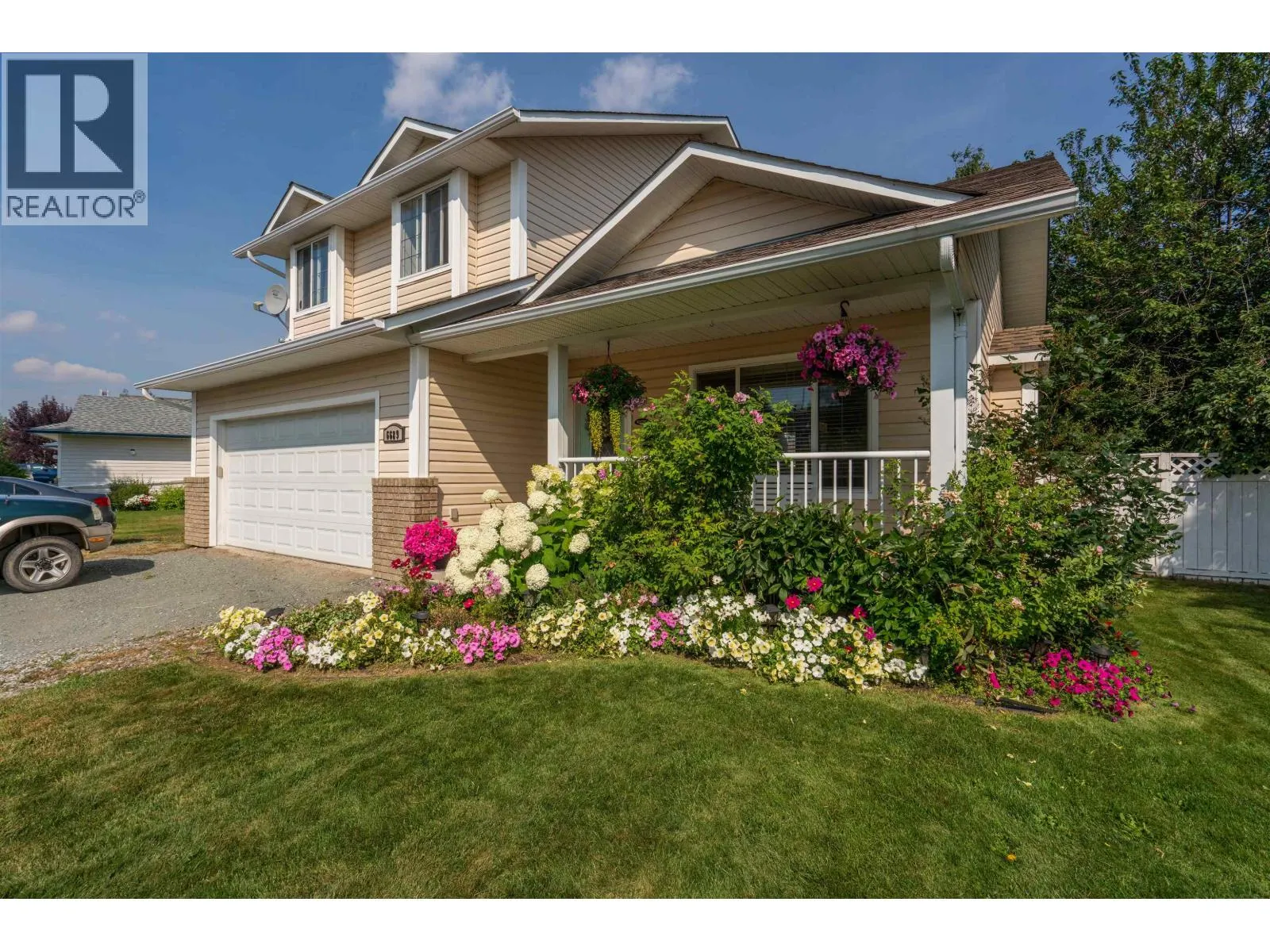 6689 WESTMOUNT CRESCENT