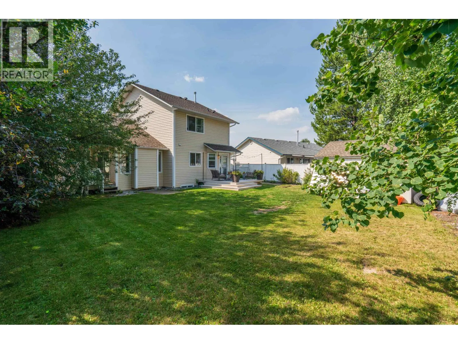 6689 WESTMOUNT CRESCENT