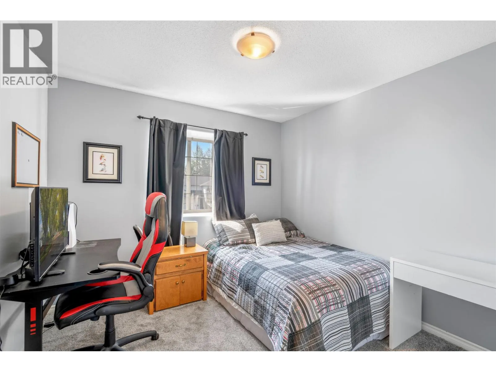 6689 WESTMOUNT CRESCENT