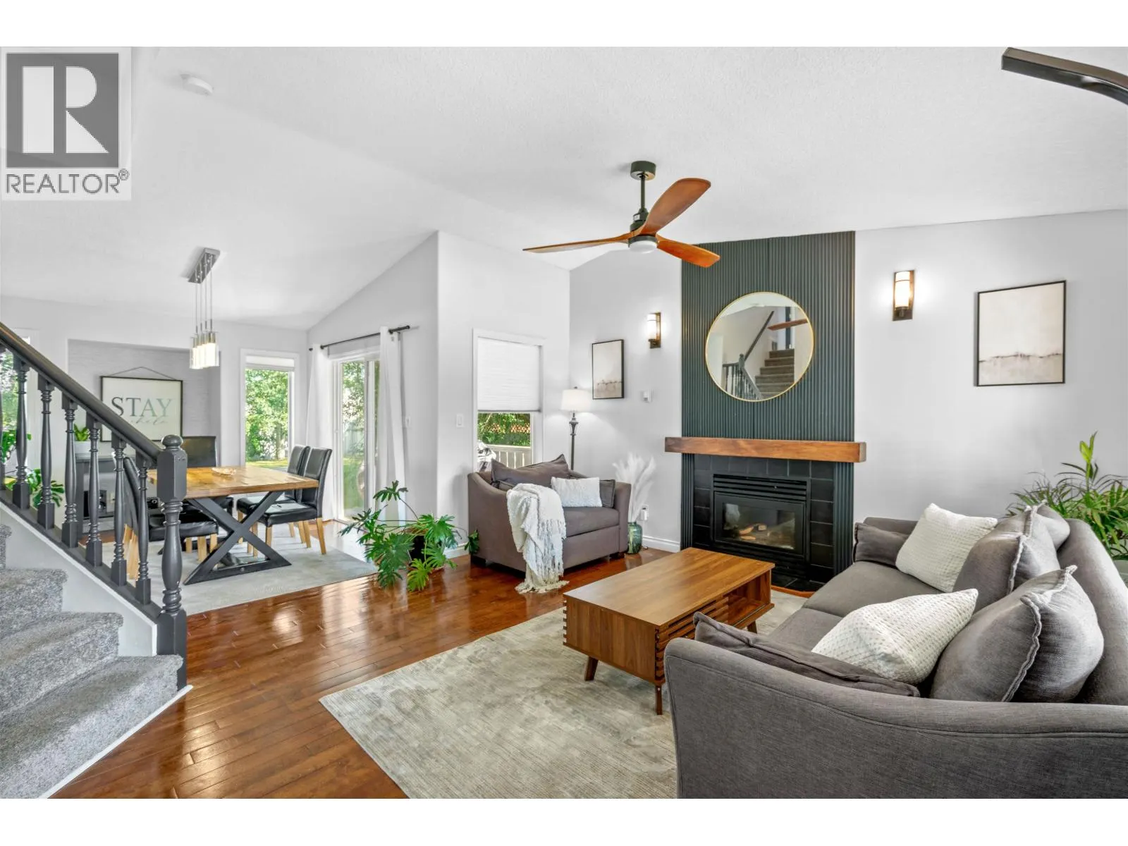 6689 WESTMOUNT CRESCENT