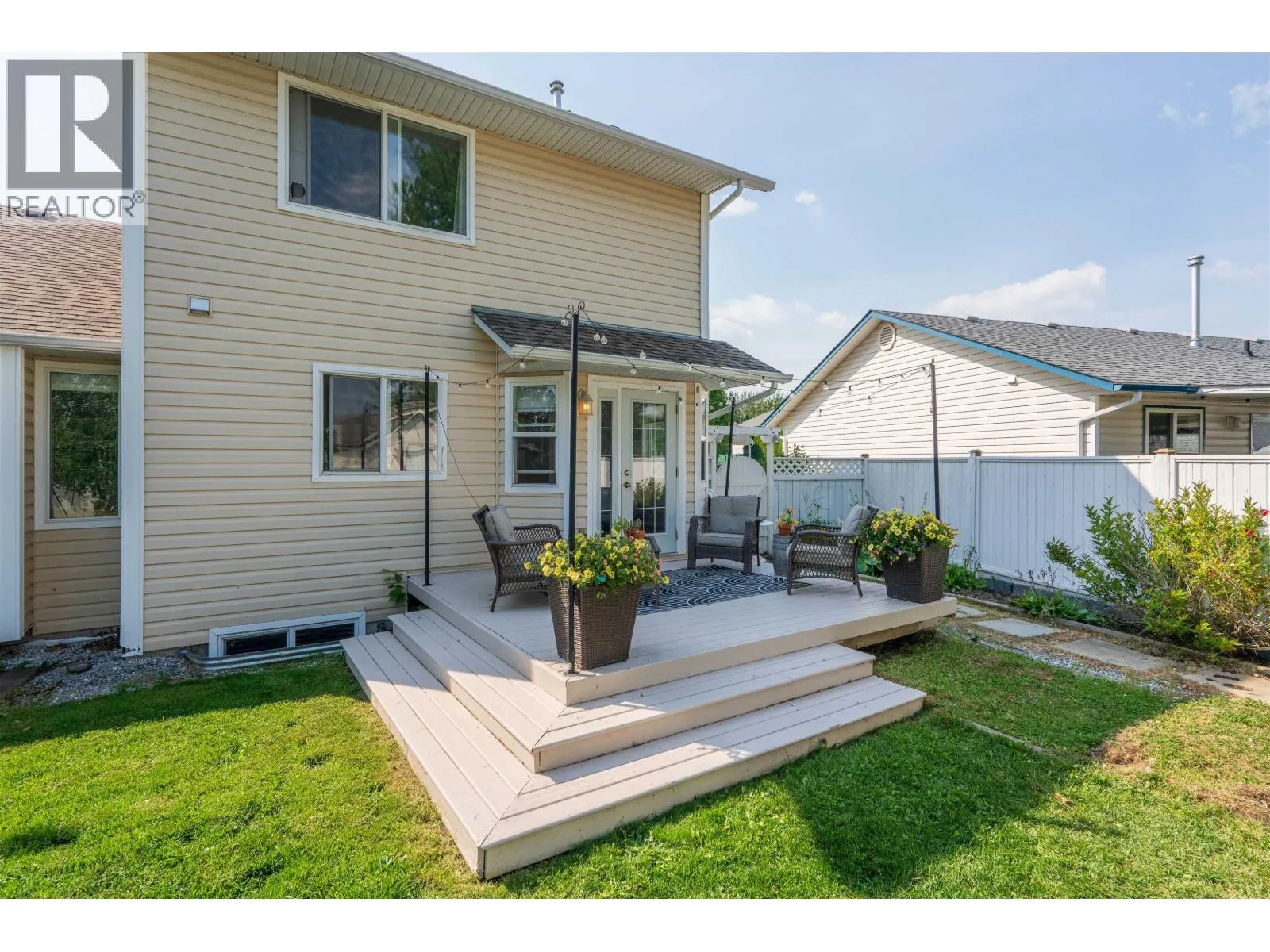 6689 WESTMOUNT CRESCENT