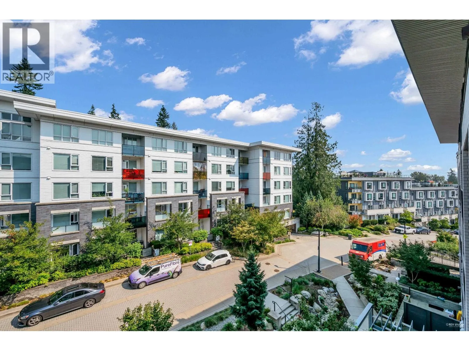 402 9228 SLOPES MEWS