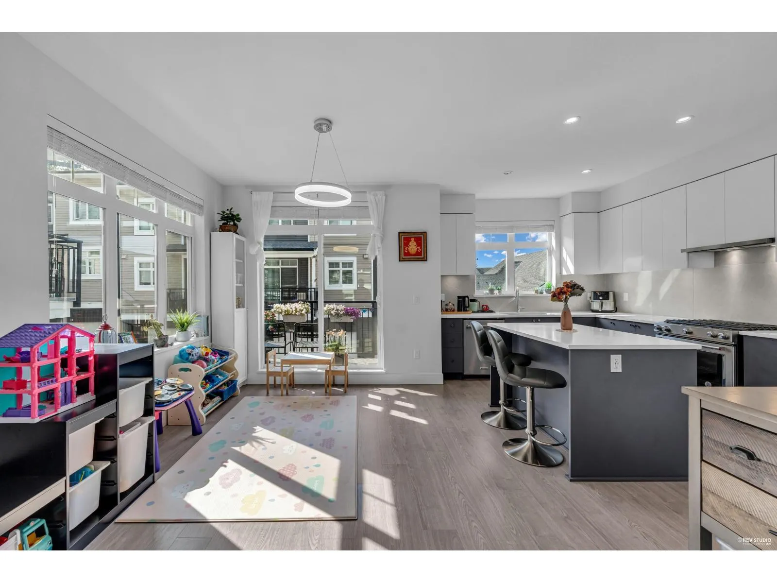87 2070 OAK MEADOWS DRIVE