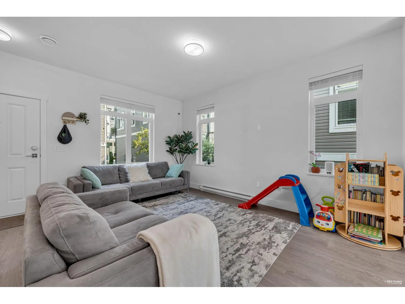 87 2070 OAK MEADOWS DRIVE