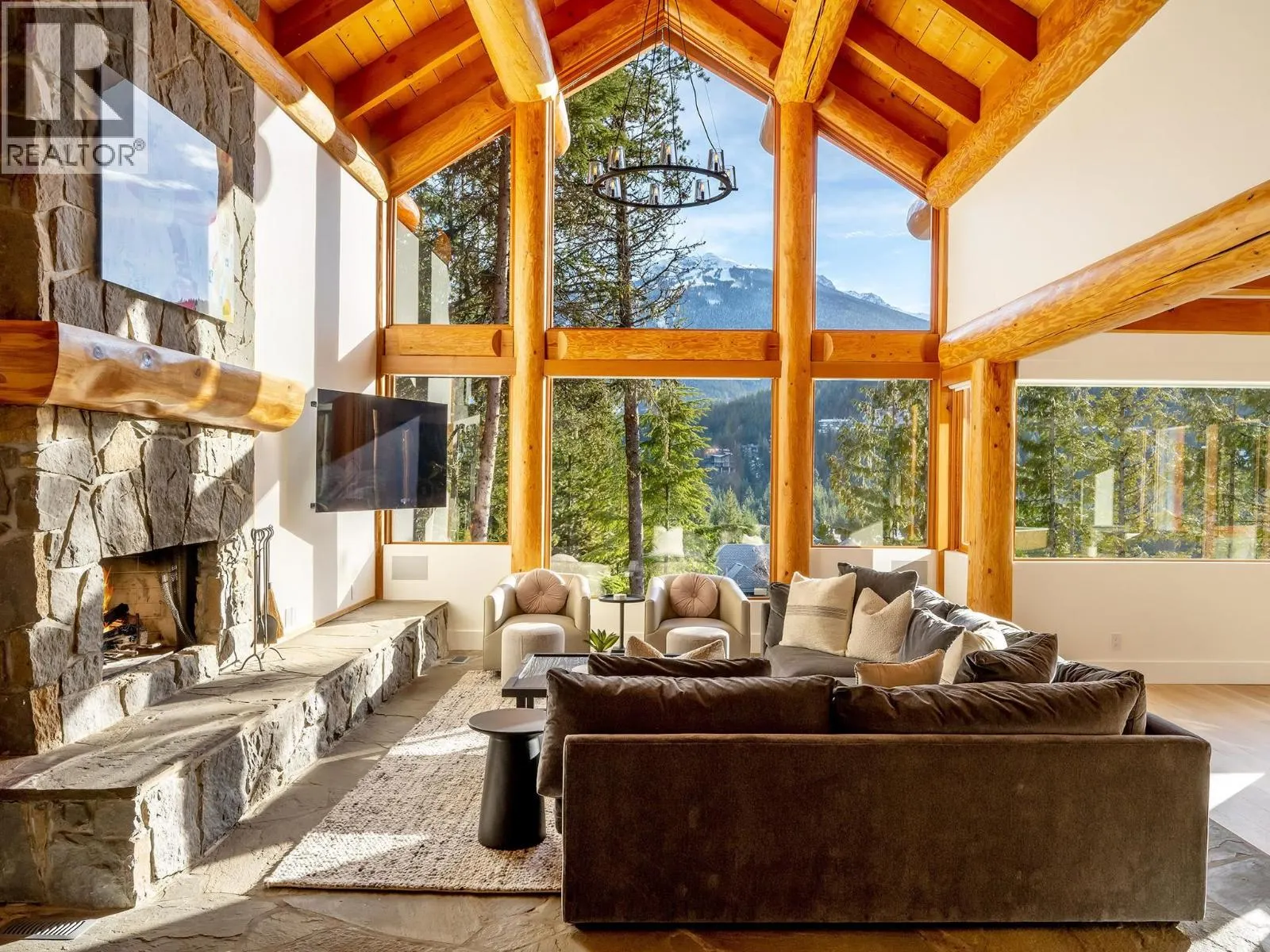 3231 PEAK DRIVE