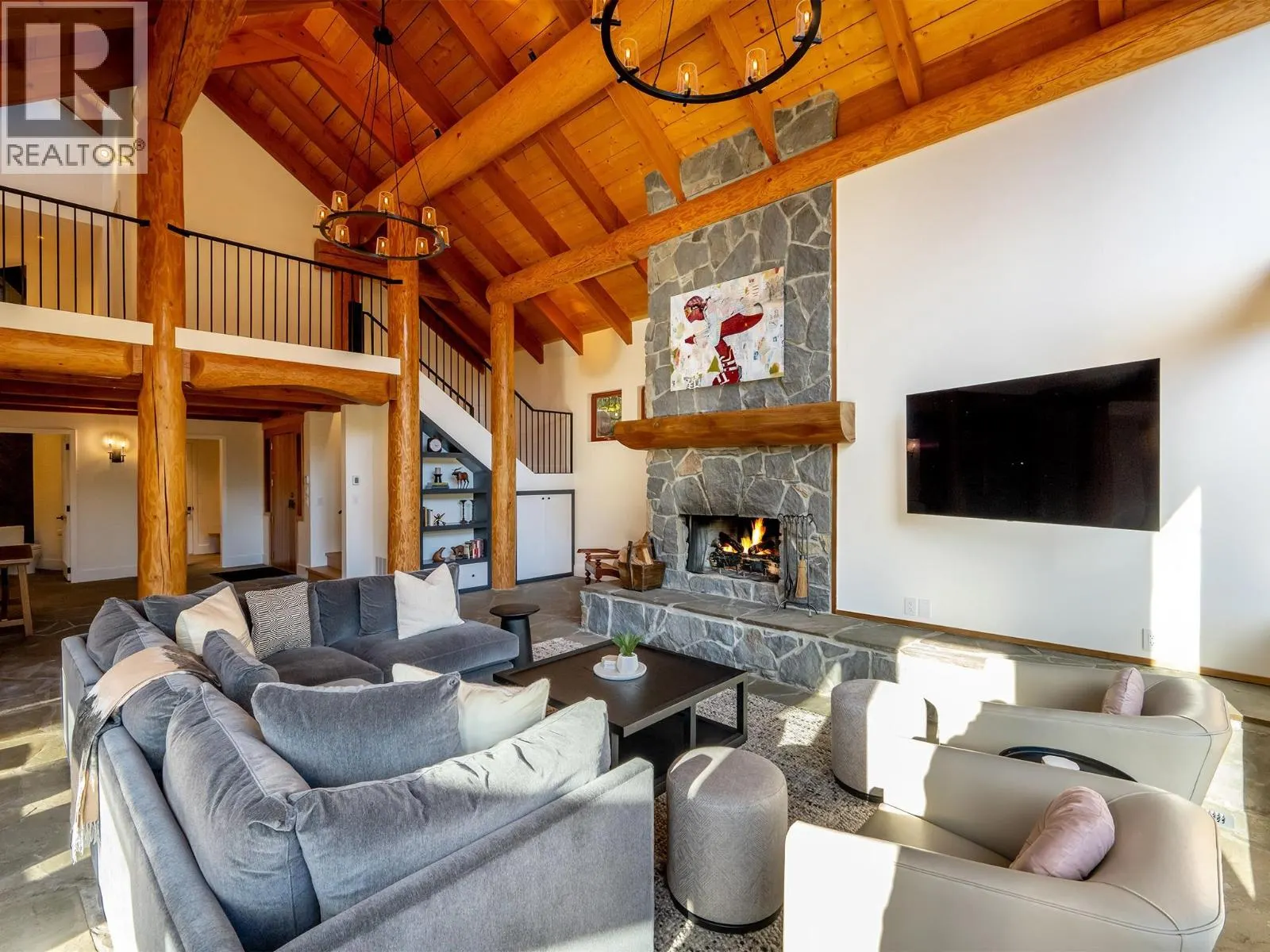 3231 PEAK DRIVE