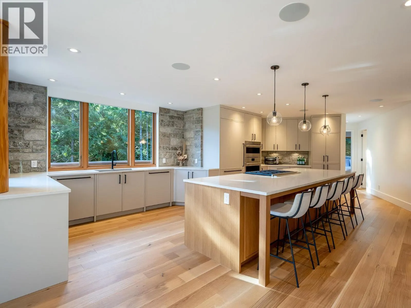 3231 PEAK DRIVE