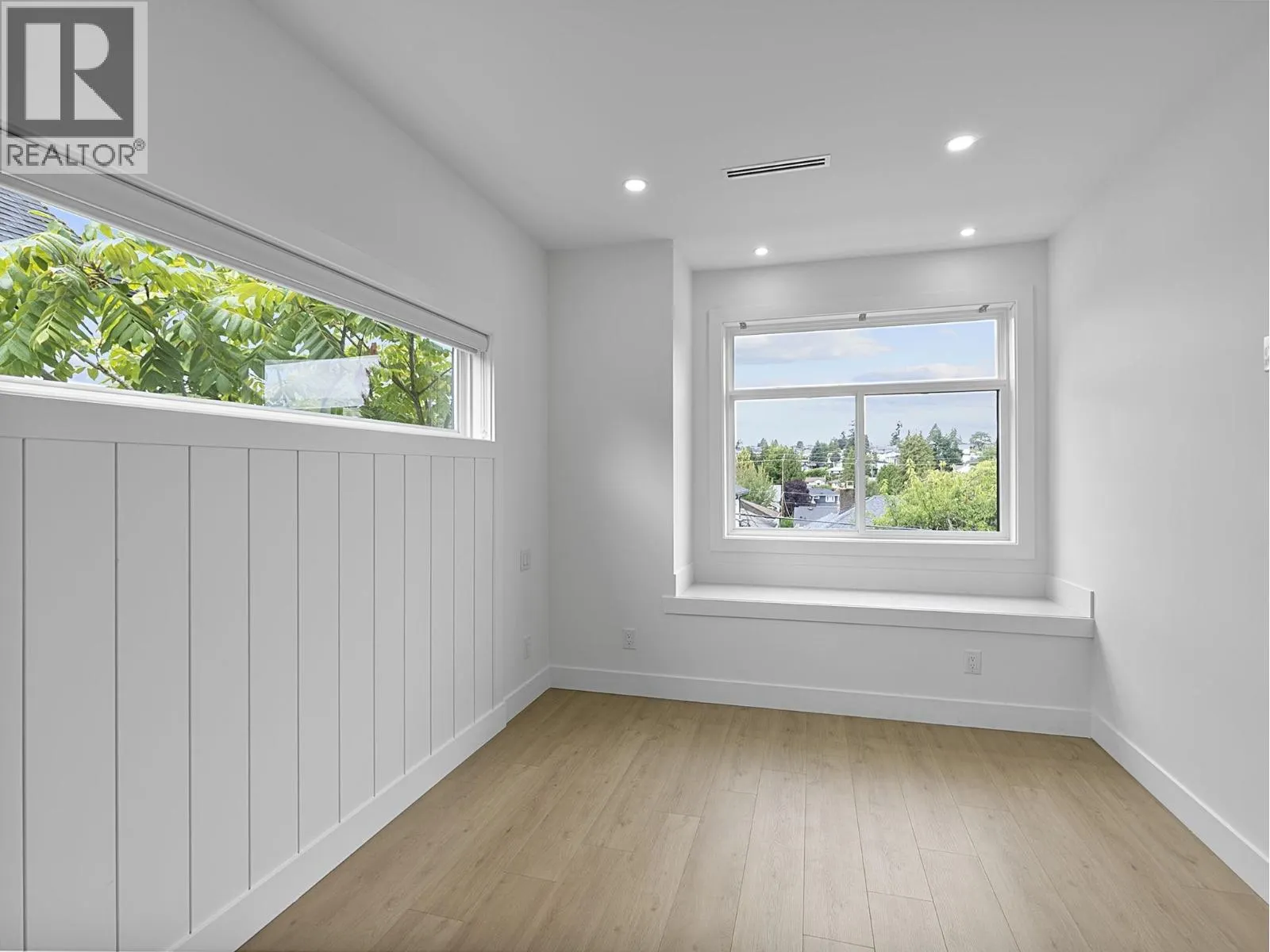 218 OSBORNE AVENUE