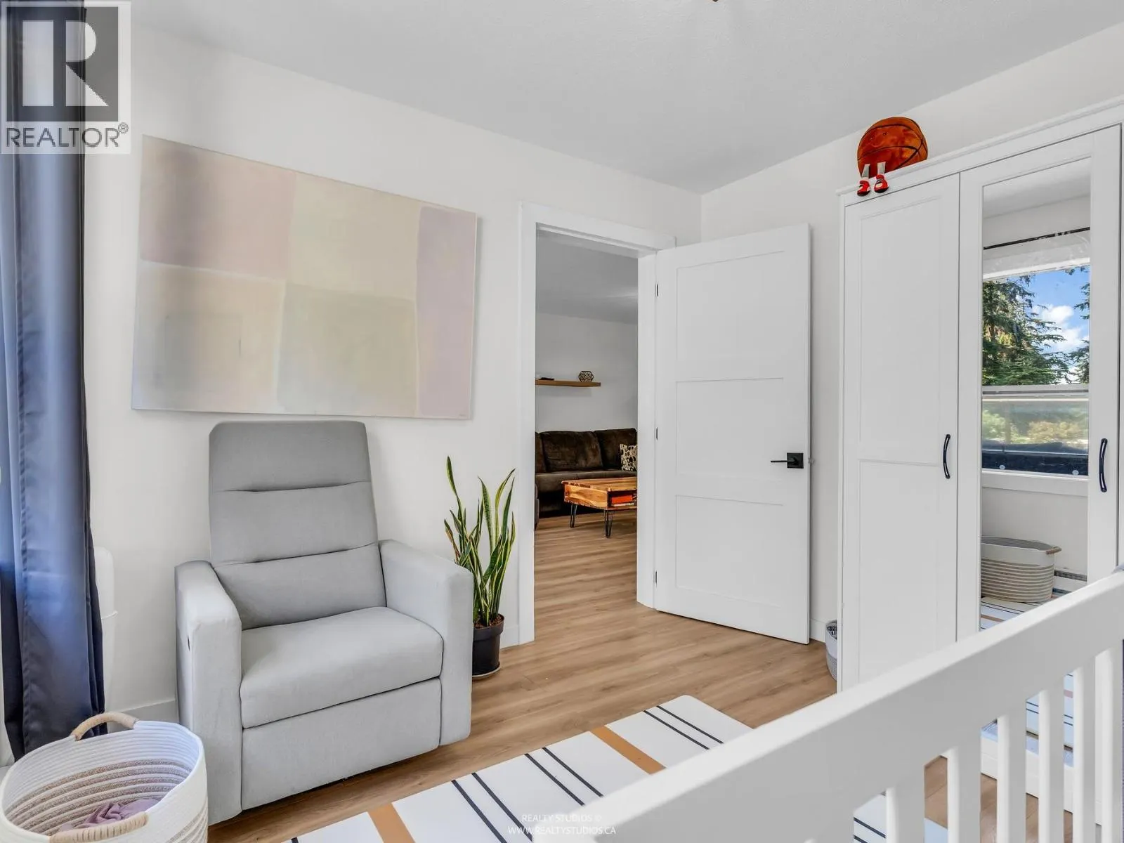 305 1500 OSTLER COURT