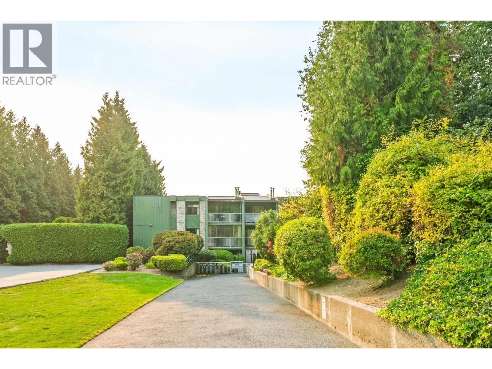 201 3901 CARRIGAN COURT
