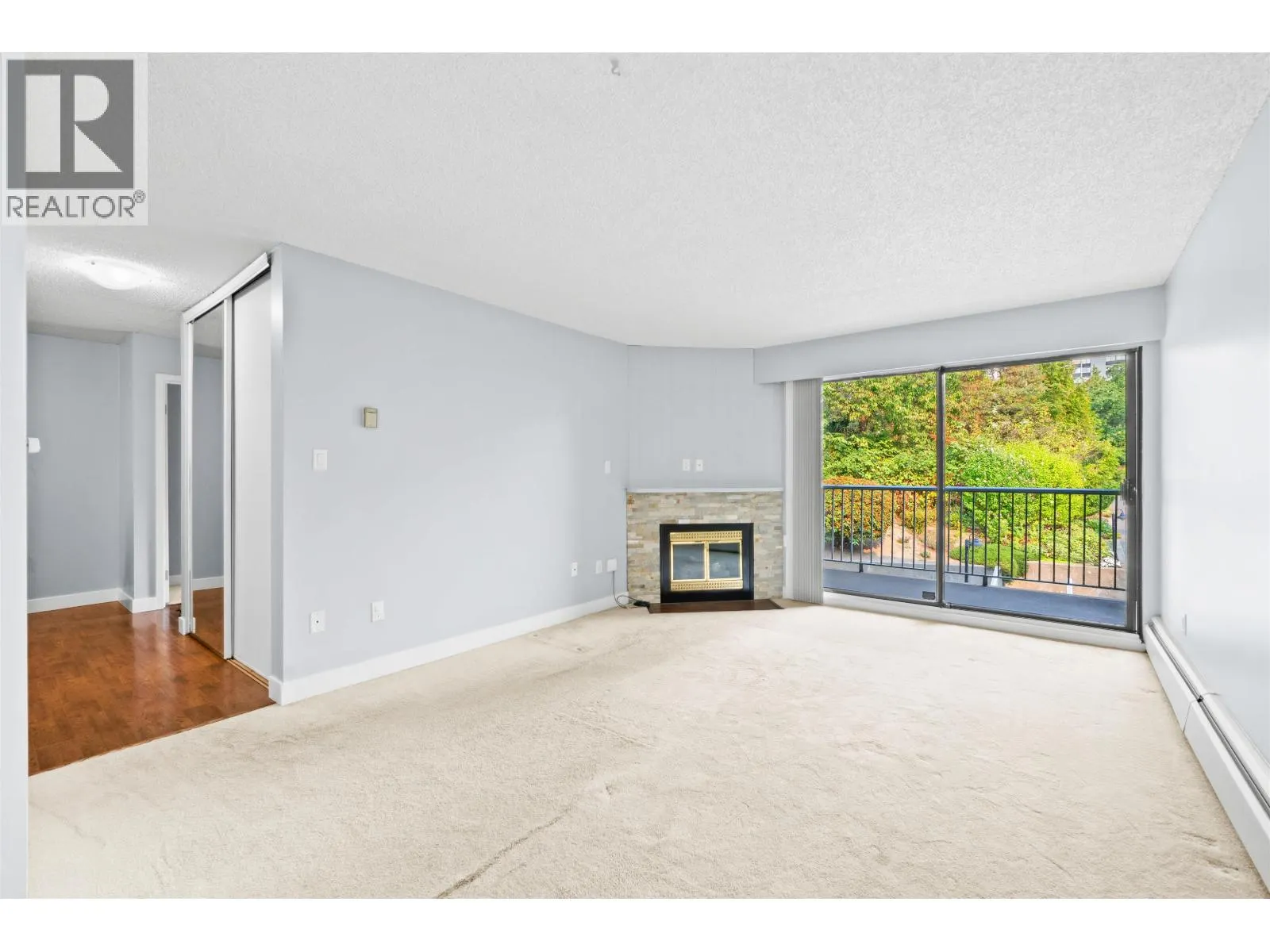 201 3901 CARRIGAN COURT