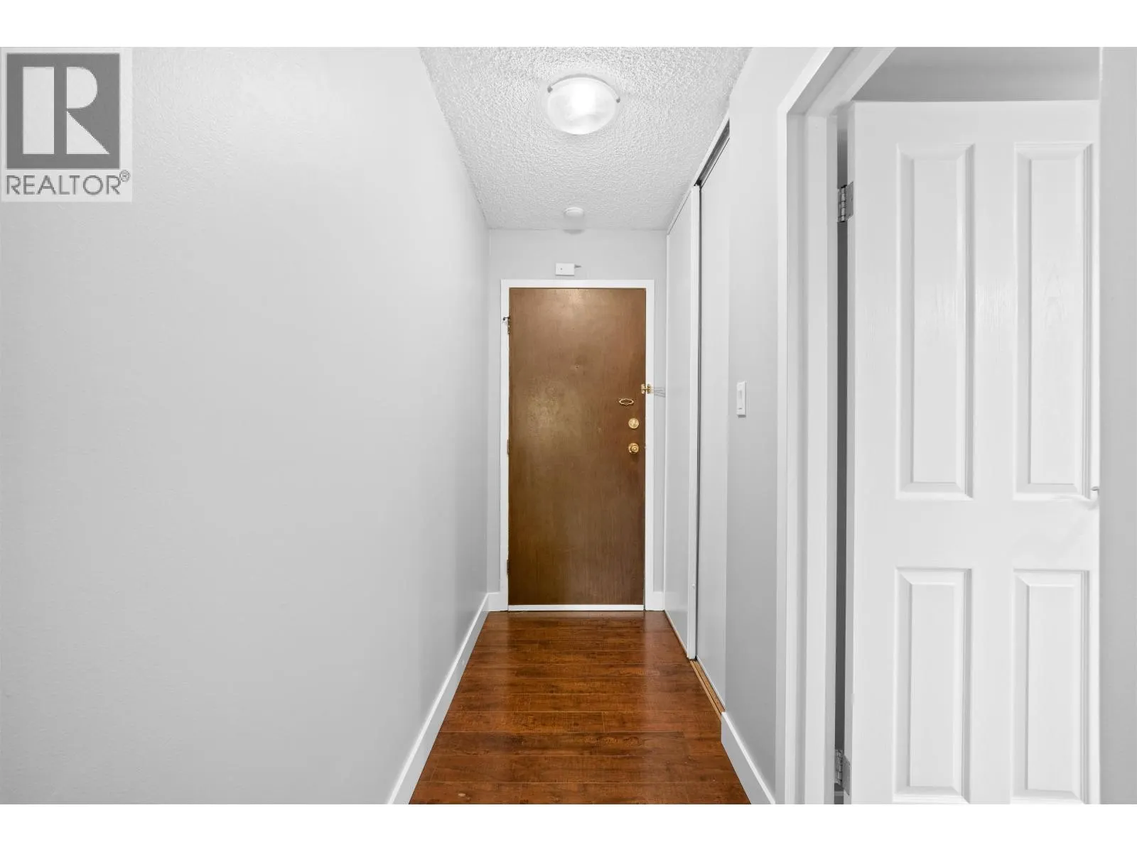 201 3901 CARRIGAN COURT