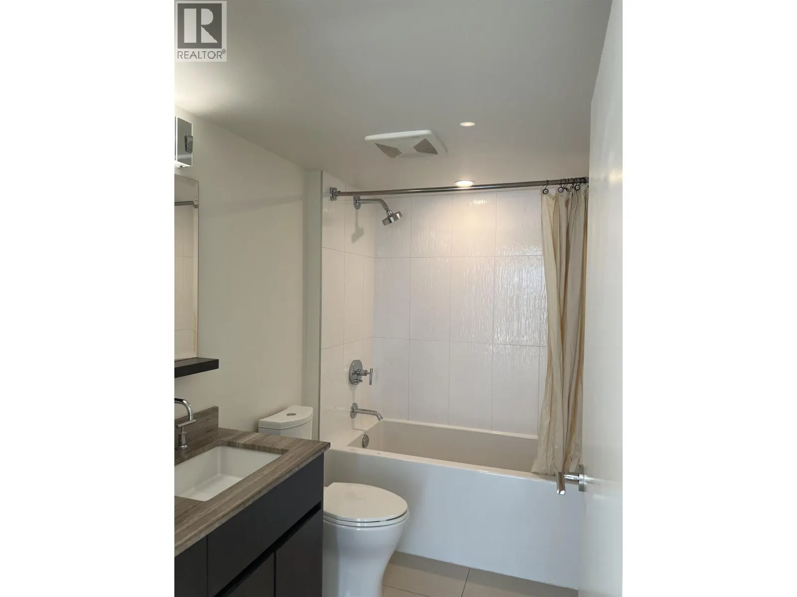 1213 7988 ACKROYD ROAD