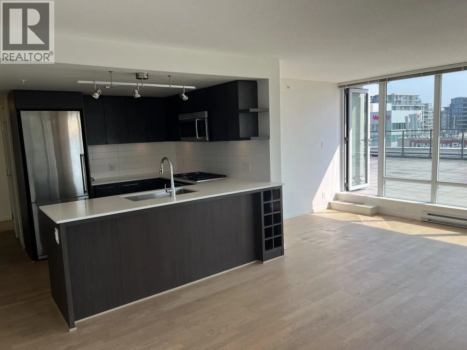 1213 7988 ACKROYD ROAD
