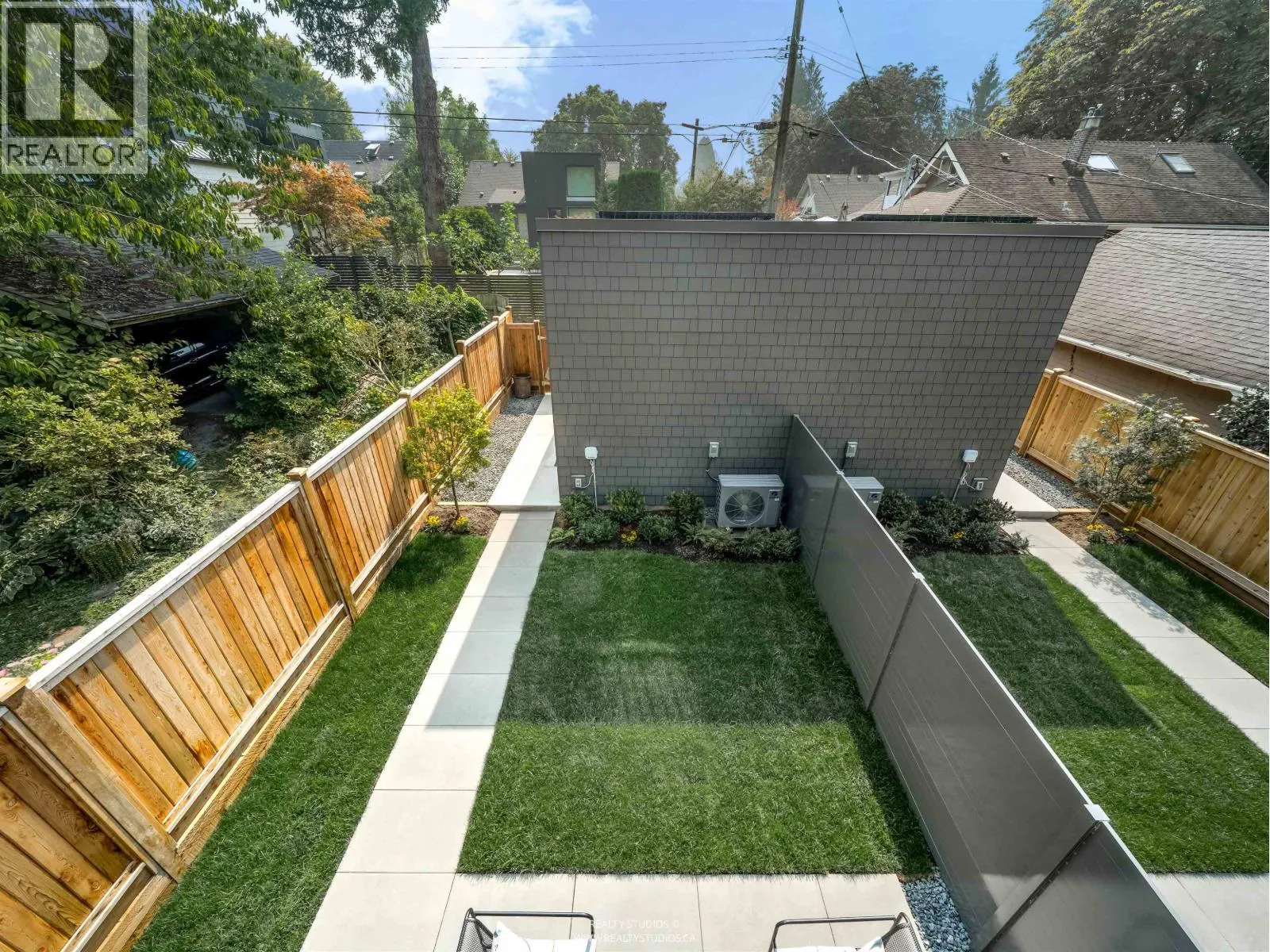 1 1120 E 23RD AVENUE