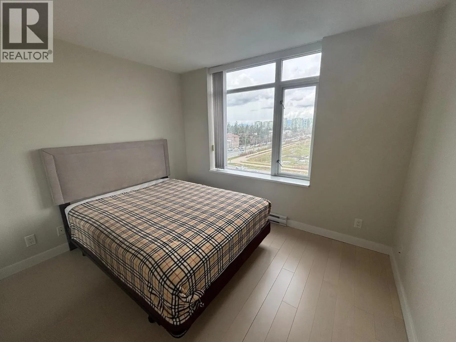 809 9171 FERNDALE ROAD