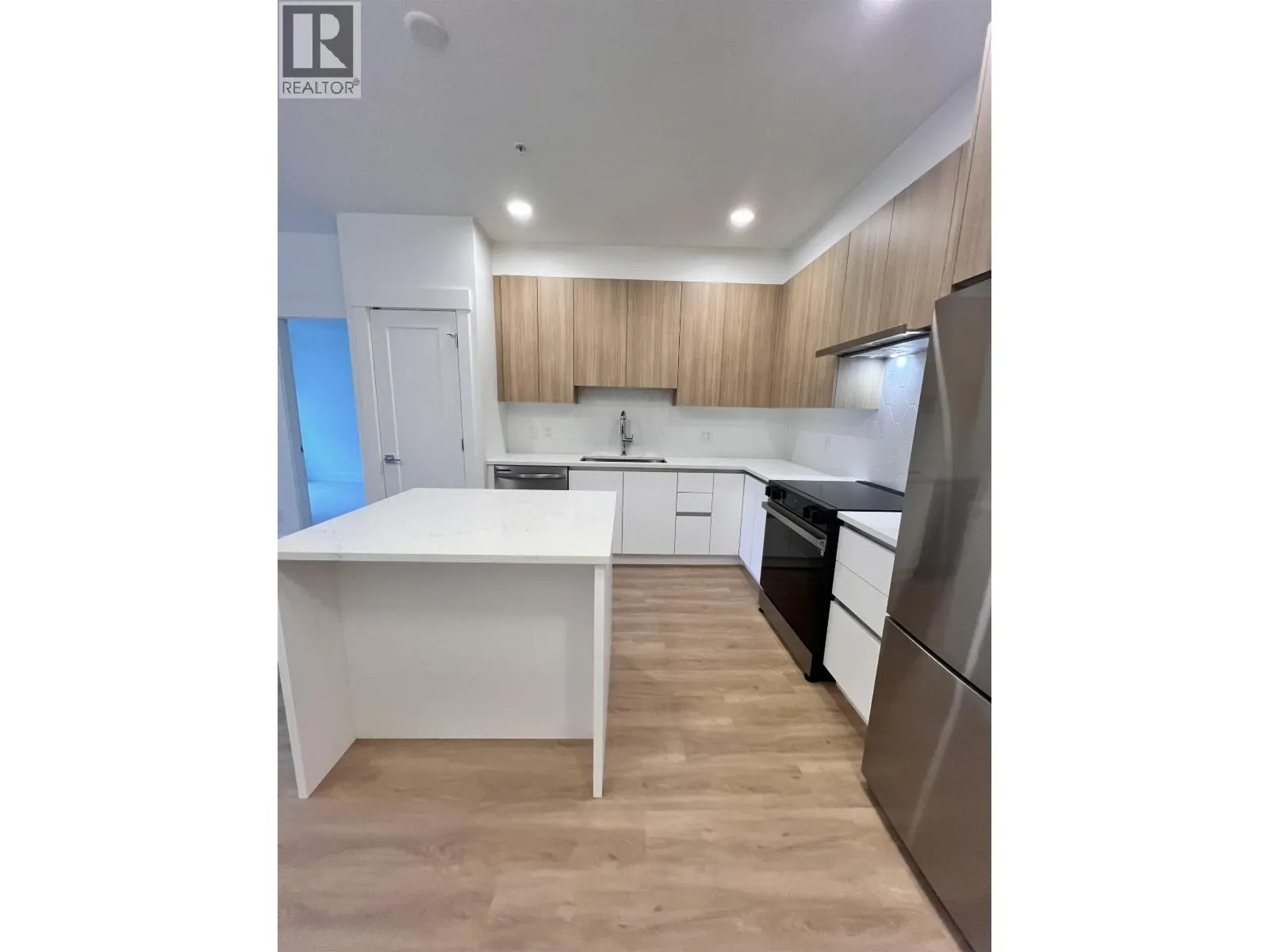 205 11907 223 STREET