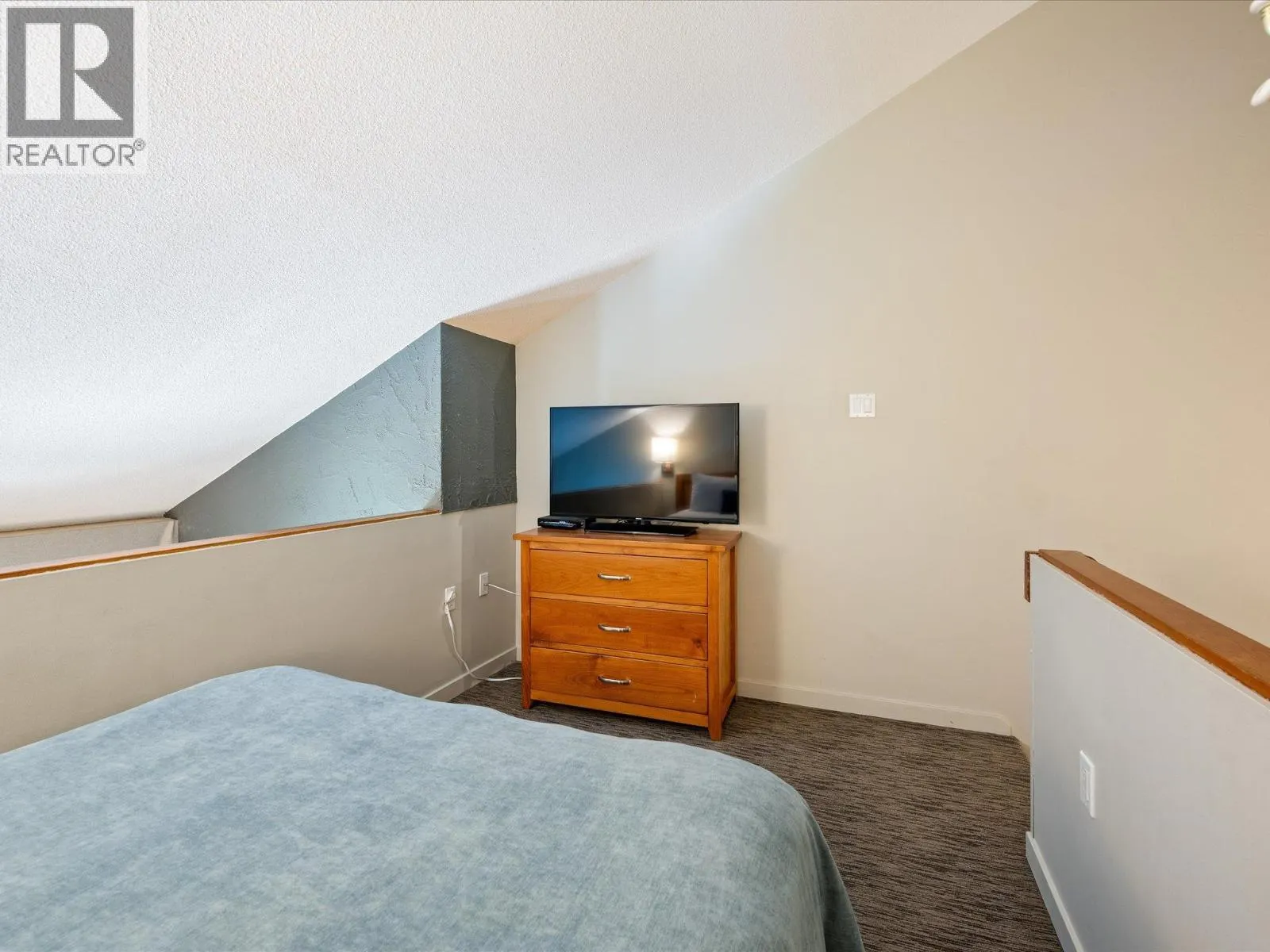 306 4420 SUNDIAL PLACE