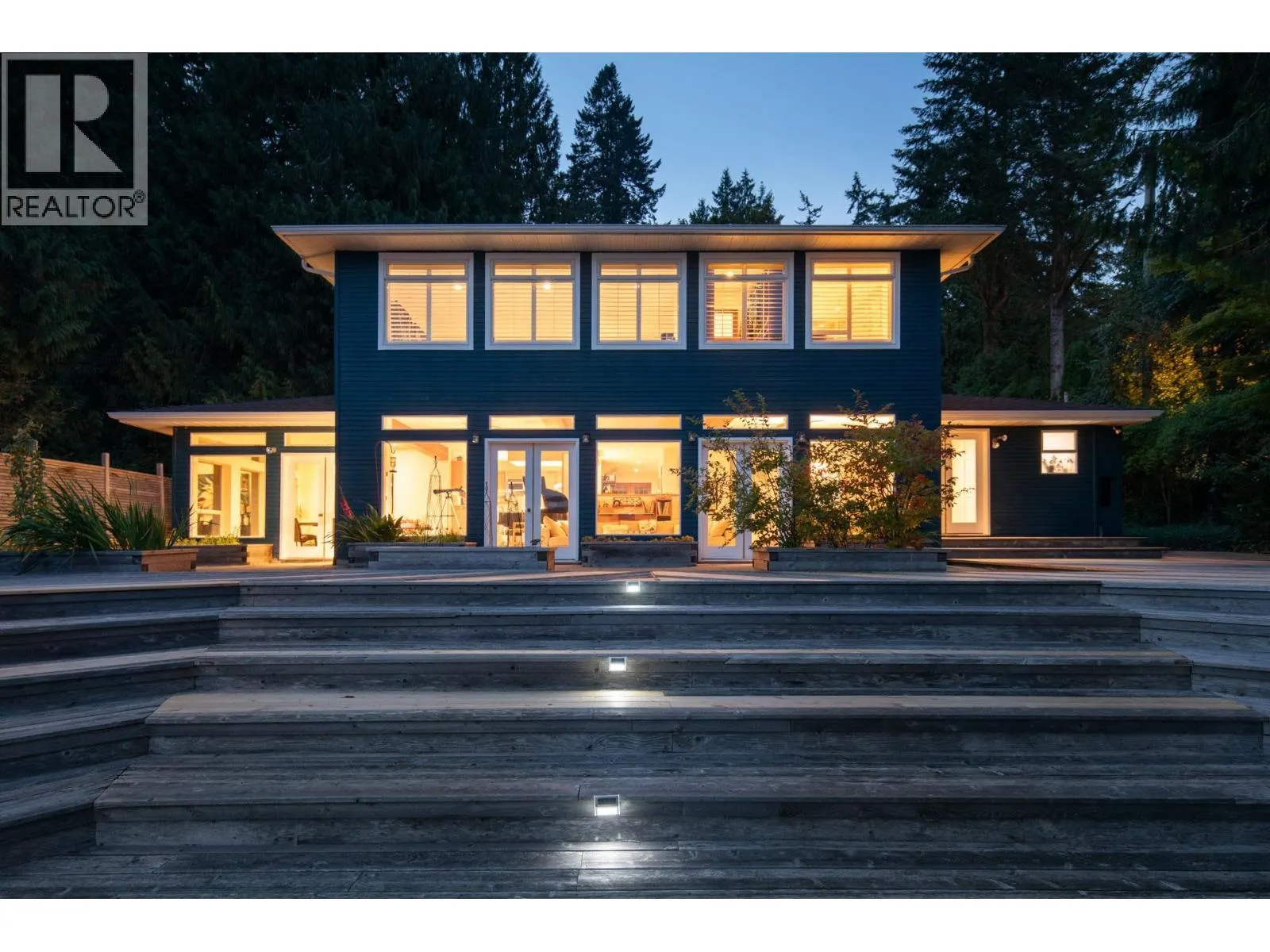 5439 INDIAN RIVER DRIVE