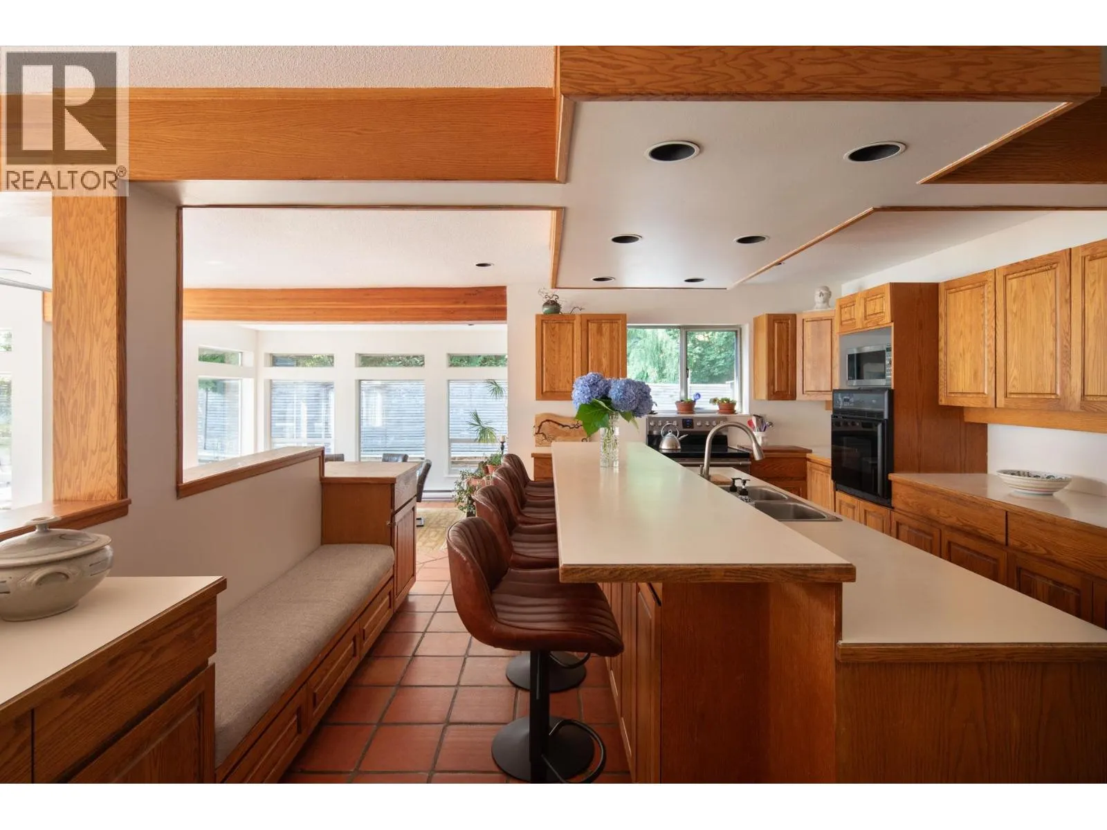 5439 INDIAN RIVER DRIVE