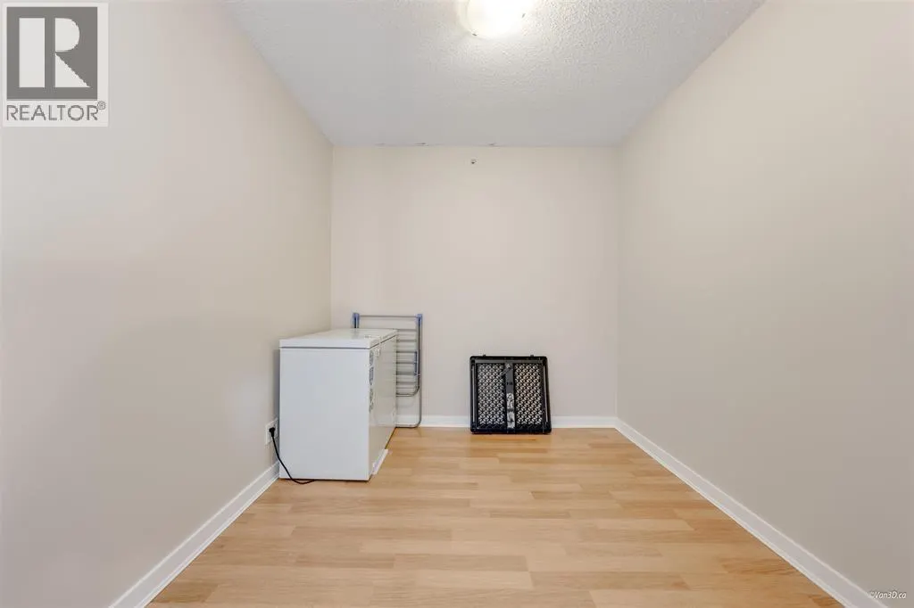 3003 1178 HEFFLEY CRESCENT