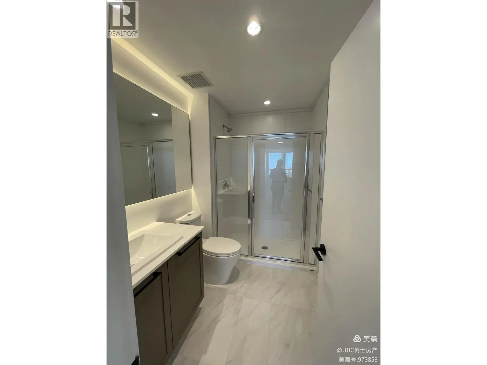 306 9228 SLOPE MEWS
